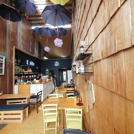 Hotel & Cafe Bauda Кастро Екстериор снимка