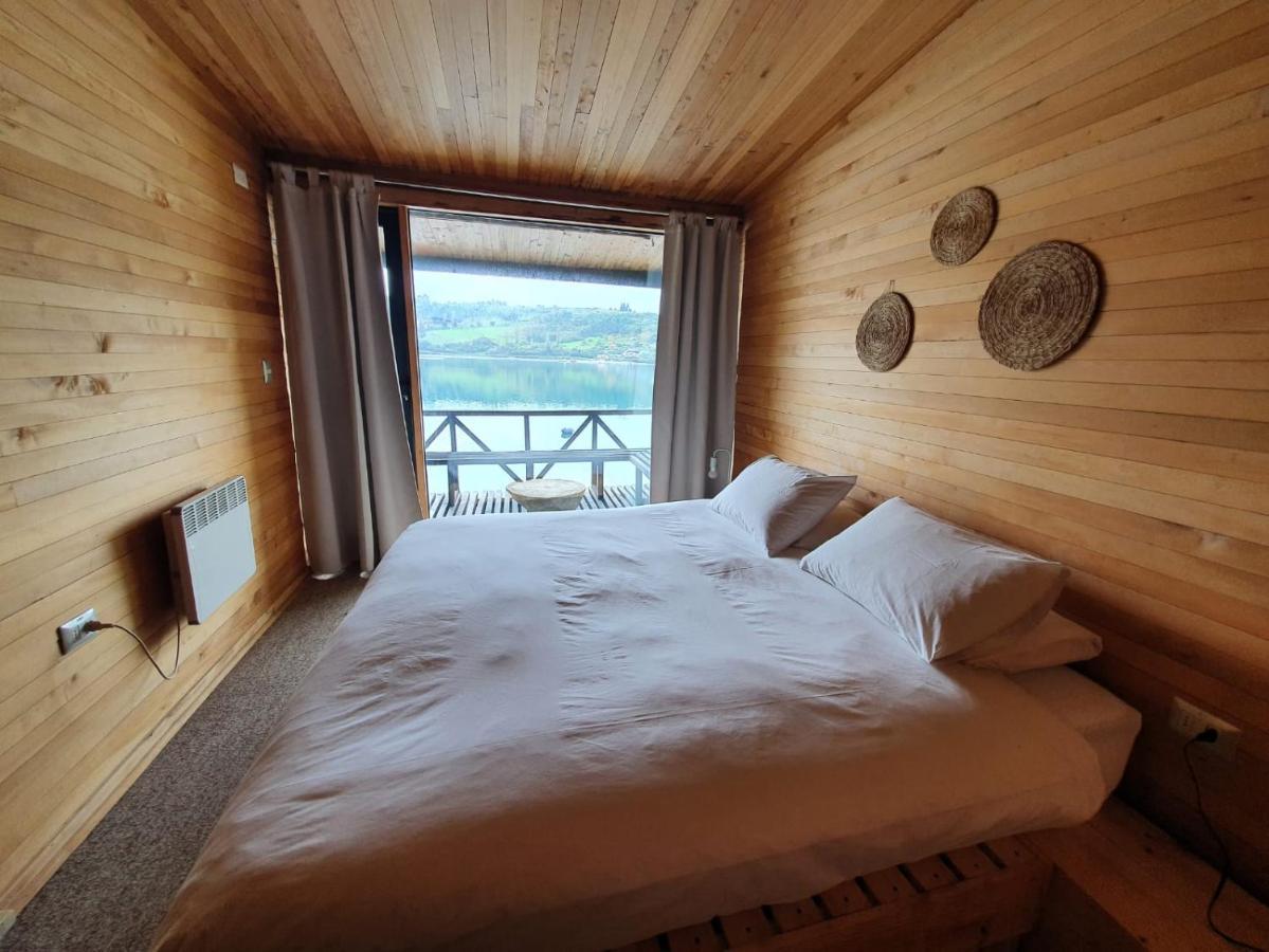 Hotel & Cafe Bauda Кастро Екстериор снимка