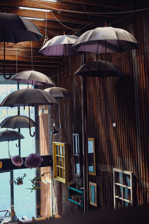 Hotel & Cafe Bauda Кастро Екстериор снимка